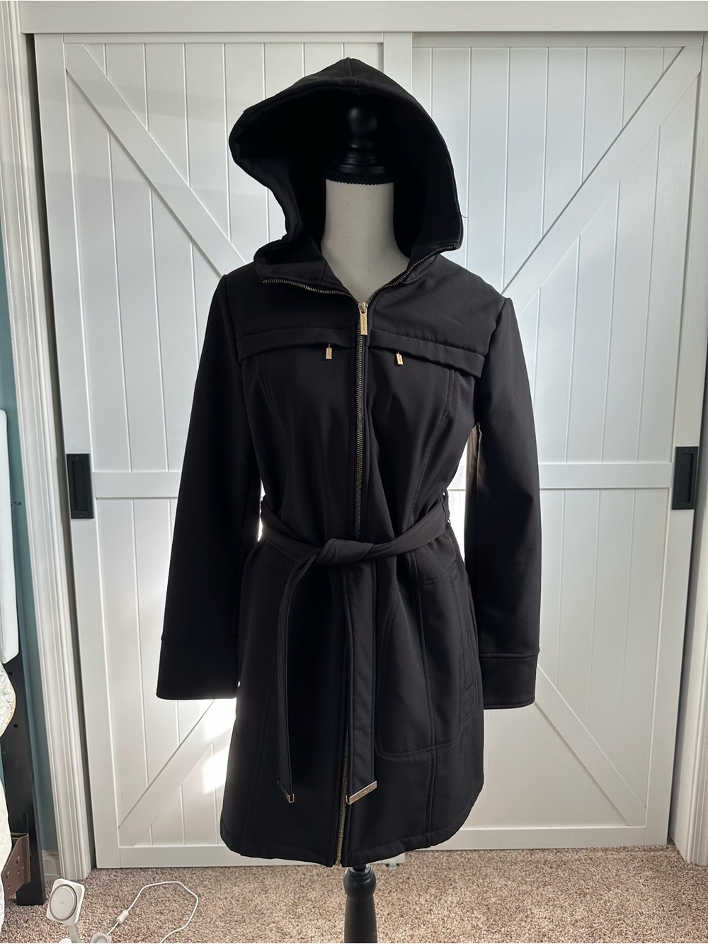 Michael Kors Black Hooded Belted Softshell Coat Jacket Gold Hardware S - Picture 2 of 10